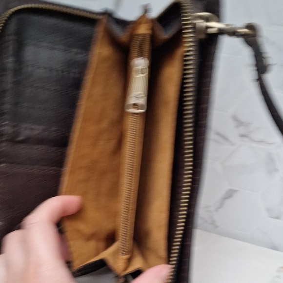 Patricia Nash AZARIO Metallic Embossed Leather Crossbody Clutch - Picture 9 of 15